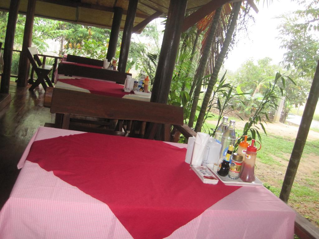 Le Mont Resort Pai Exteriör bild